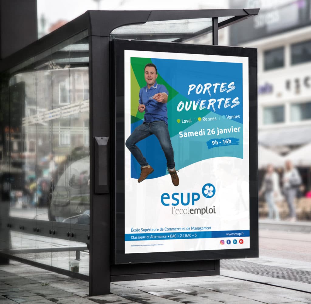Campagne d'affichage pour l'ESUP par l'équipe de création StudioV3
